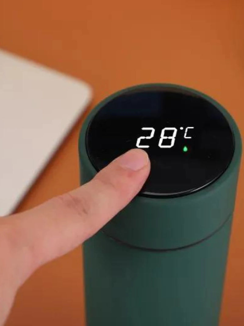 Garrafa Térmica Inteligente com Sensor de Temperatura Cores Variadas